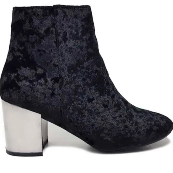 Like new w/box Elegant Black crushed Velvet Ankle Boots w/shiny mirrored heels. - Picture 1 of 10